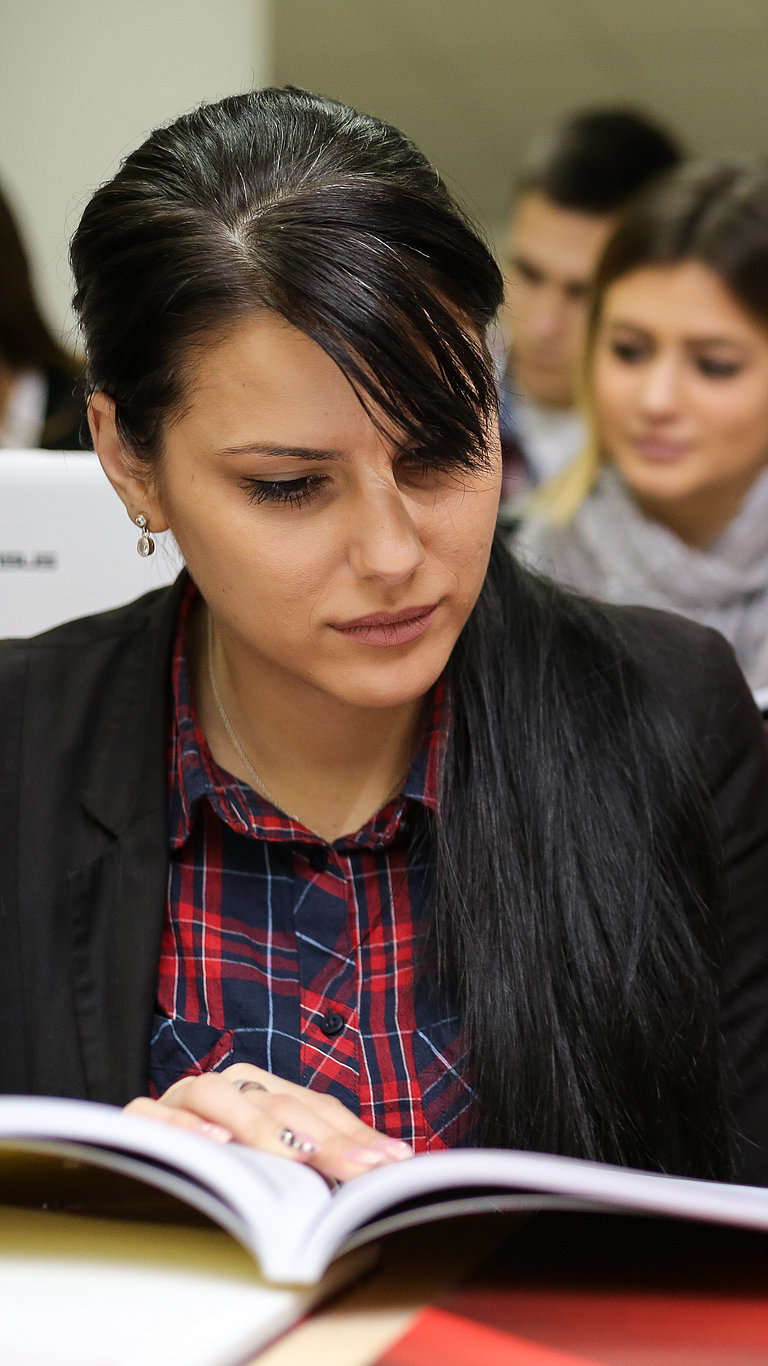 The Faculty of Business Economics and Entrepreneurship offers you a number of extracurricular activities.